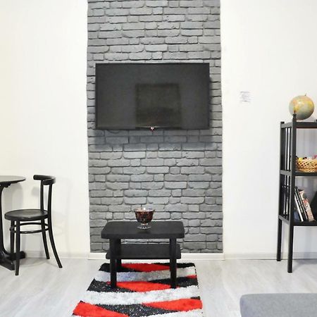 Modern & Historic Apartment 布拉迪斯拉发 外观 照片